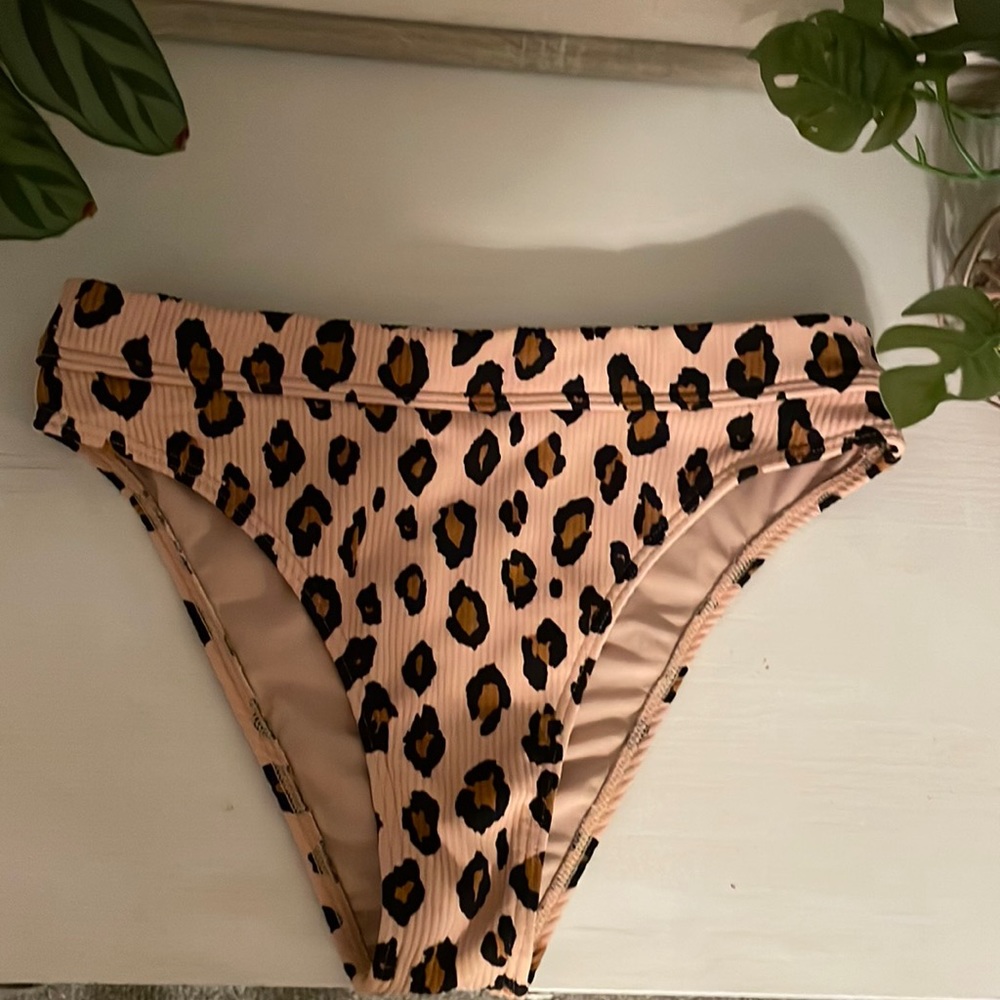 BILLABONG bikini bottoms